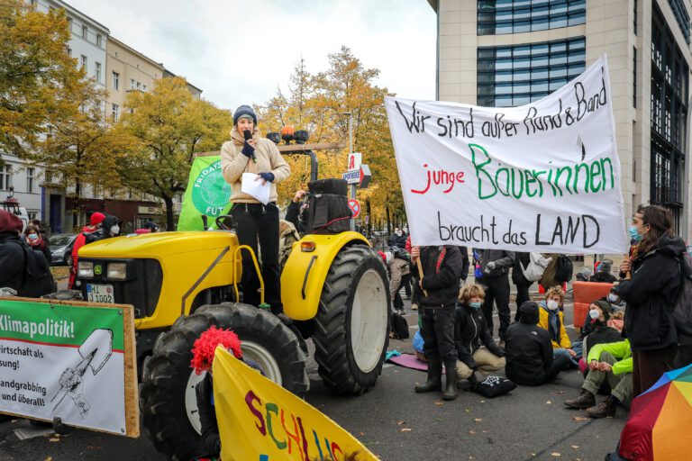 24.10.21 – Dorf- und Feldspaziergang in Lützerath