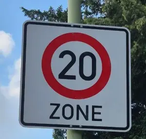 Tempo 20 Zone Verkehrszeichen 274.1-20